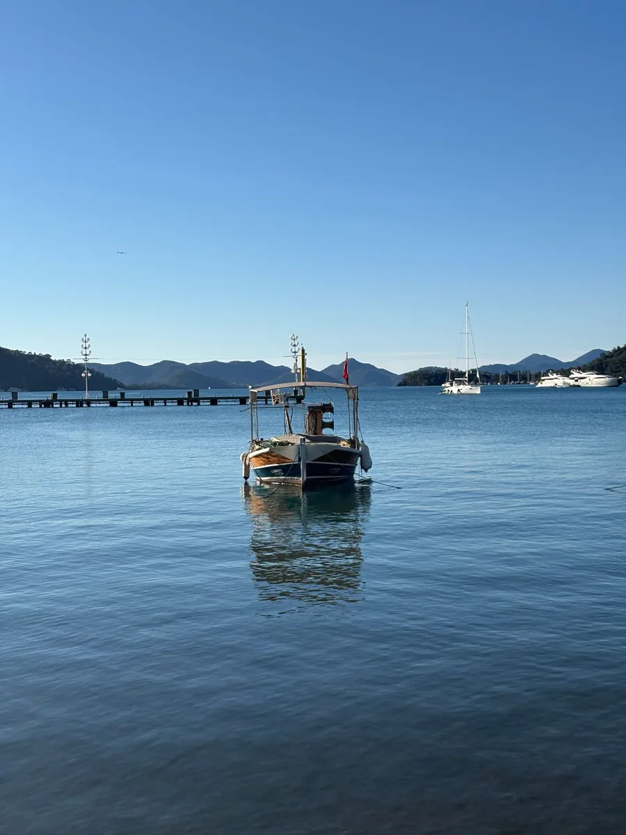 Göcek Körfezi'nde tekneler